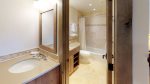 3 full ensuite bathrooms in each bedroom